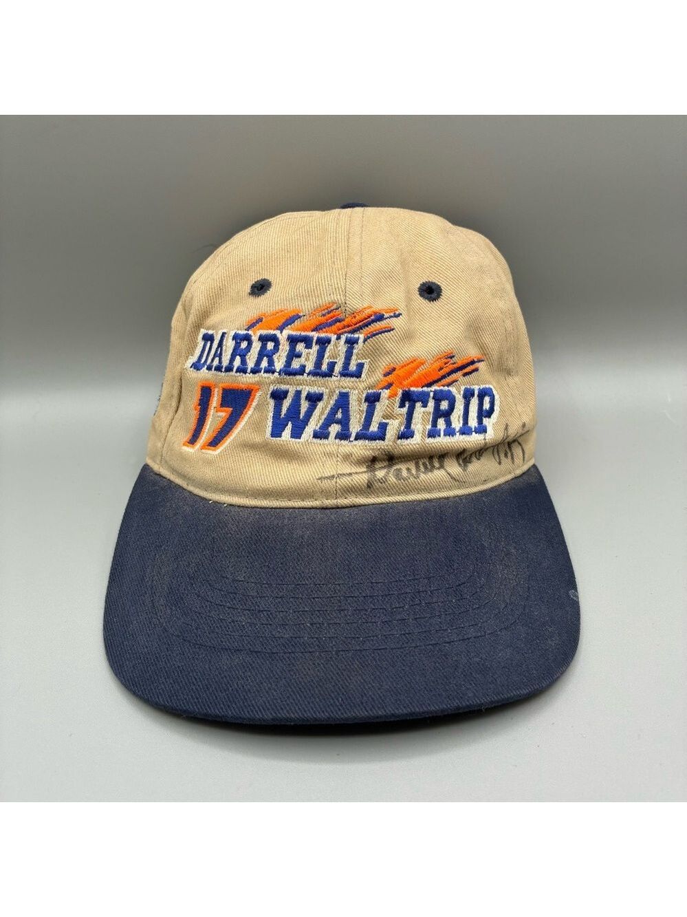 Vintage Darrell Waltrip Signed Sportsman Adult OSFM NASCAR #17 Snapback Hat